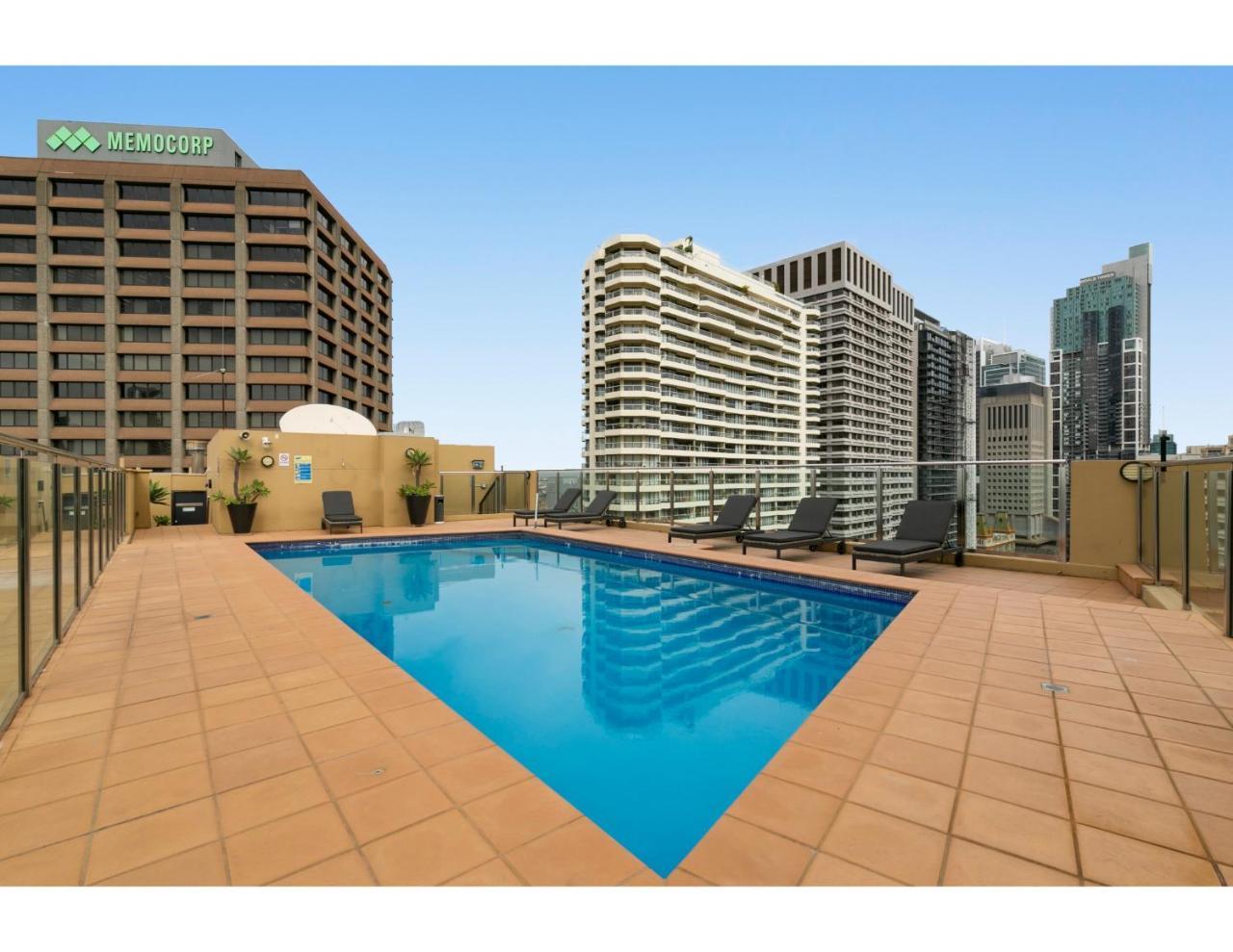 Striking And Super Convenient Studio With Balcony *